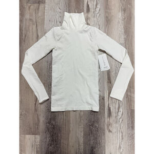 Athleta Flurry Blizzard Seamless Rib Turtleneck size XXS White NWT